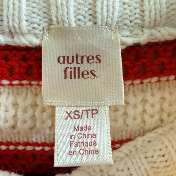 Chic Striped Red and Cream Women's Sweater - Picture 6 of 7